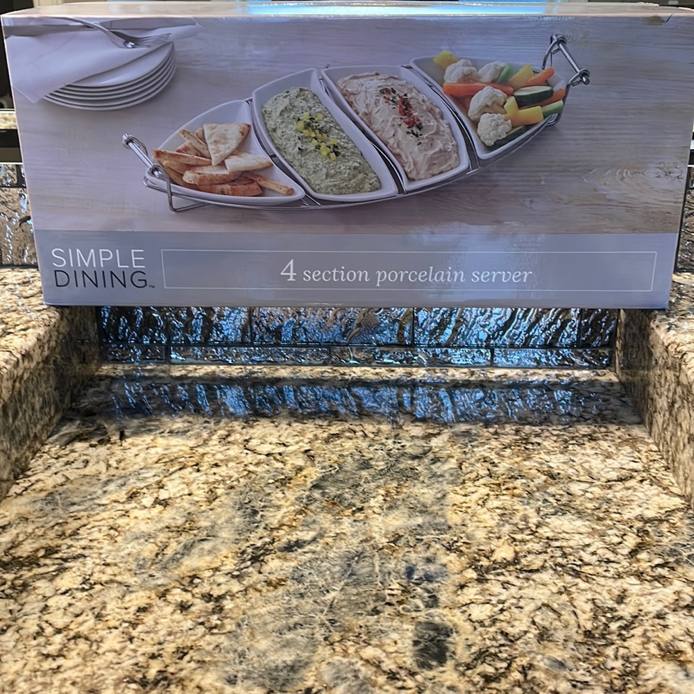 Simple Dining 4 section porcelain server